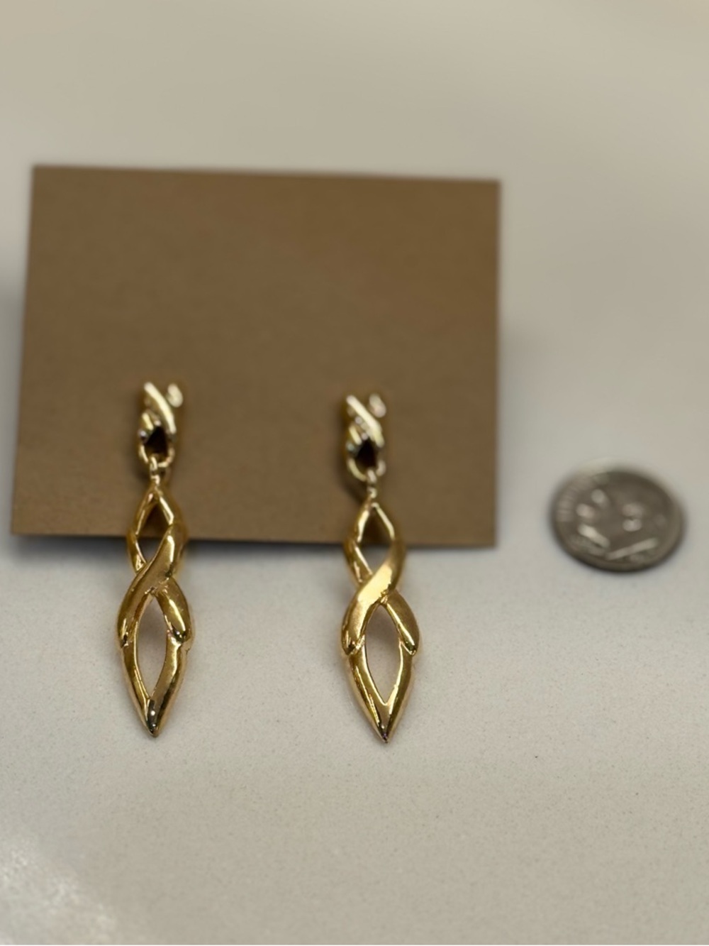 90’s Gold Twisted Drop Earrings